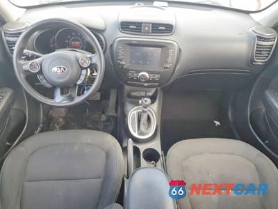 Zdjęcie 8 z 11 samochodu: 2018 KIA SOUL + VIN:KNDJP3A53J7562897 - miniatura