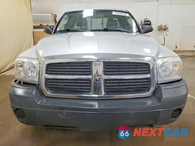 Piąte zdjęcie samochodu w środku: 2006 DODGE DAKOTA ST VIN:1D7HE22K66S632616 - miniatura