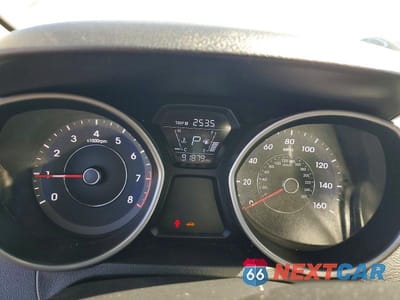 Zdjęcie 9 z 13 samochodu: 2015 HYUNDAI ELANTRA SE VIN:5NPDH4AEXFH586701 - miniatura
