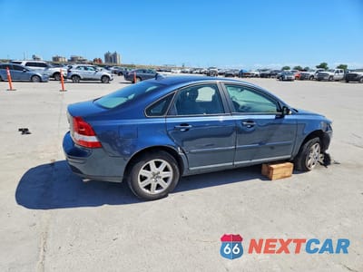 Trzecie zdjęcie samochodu z tyłu: 2005 VOLVO S40 T5 VIN:YV1MS682552089607 - miniatura