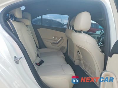 Zdjęcie 10 z 12 samochodu: 2019 MERCEDES-BENZ A 220 VIN:WDD3G4EB3KW023014 - miniatura