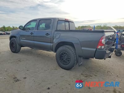 Drugie zdjęcie samochodu z przodu: 2013 TOYOTA TACOMA V6 VIN:3TMLU4EN1DM118896 - miniatura