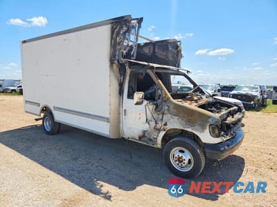 Czwarte zdjęcie samochodu z boku: 1994 FORD E350 BOX TRUCK VIN:1FDKE37G6RHA55187 - miniatura