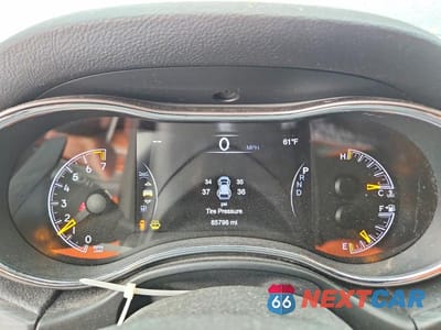 Zdjęcie 9 z 14 samochodu: 2019 JEEP GRAND CHEROKEE LAREDO VIN:1C4RJEAG9KC543328 - miniatura