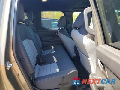 Zdjęcie 10 z 12 samochodu: 2025 TOYOTA TACOMA TRD SPORT VIN:3TMLB5JN0SM109296 - miniatura