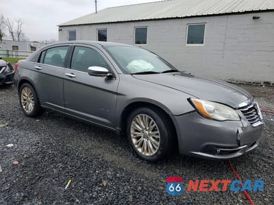 Czwarte zdjęcie samochodu z boku: 2012 CHRYSLER 200 LIMITED VIN:1C3CCBCB7CN197872 - miniatura