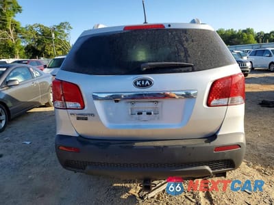 Zdjęcie 6 z 13 samochodu: 2012 KIA SORENTO LX VIN:5XYKTDA67CG308680 - miniatura