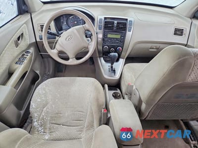 Zdjęcie 8 z 12 samochodu: 2005 HYUNDAI TUCSON VIN:KM8JN72D55U160904 - miniatura