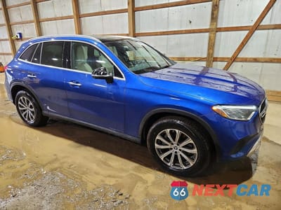 Czwarte zdjęcie samochodu z boku: 2025 MERCEDES-BENZ GLC 300 4MATIC VIN:W1NKM4HB6SF395336 - miniatura