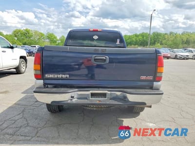 Zdjęcie 6 z 11 samochodu: 2005 GMC NEW SIERRA K1500 VIN:1GTEK19B45E174285 - miniatura
