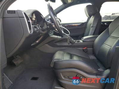 Zdjęcie 7 z 13 samochodu: 2022 PORSCHE CAYENNE VIN:WP1AA2AY6NDA03954 - miniatura