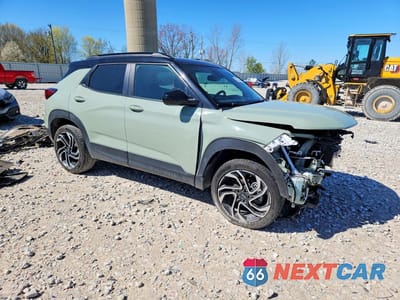 Czwarte zdjęcie samochodu z boku: 2024 CHEVROLET TRAILBLAZER RS VIN:KL79MUSL3RB122974 - miniatura