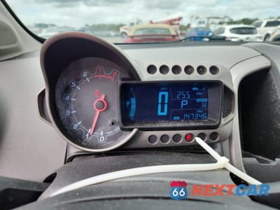 Zdjęcie 9 z 11 samochodu: 2014 CHEVROLET SONIC LS VIN:1G1JA5SH1E4182981 - miniatura