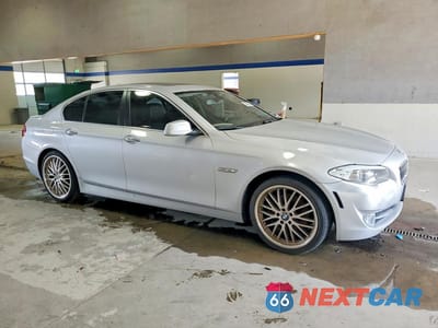 Czwarte zdjęcie samochodu z boku: 2013 BMW 528 XI VIN:WBAXH5C55DD108413 - miniatura