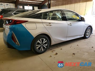Trzecie zdjęcie samochodu z tyłu: 2019 TOYOTA PRIUS PRIME PLUS VIN:JTDKARFP3K3113697 - miniatura
