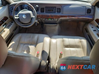 Zdjęcie 8 z 12 samochodu: 2010 MERCURY GRAND MARQUIS LS VIN:2MEBM7FV7AX601772 - miniatura