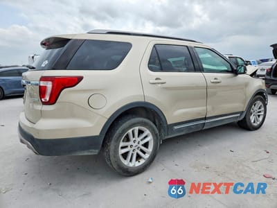 Trzecie zdjęcie samochodu z tyłu: 2017 FORD EXPLORER XLT VIN:1FM5K7DH9HGD80303 - miniatura
