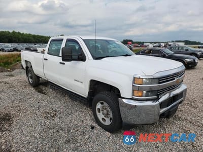 Czwarte zdjęcie samochodu z boku: 2015 CHEVROLET SILVERADO K2500 HEAVY DUTY VIN:1GC1KUEG5FF622126 - miniatura
