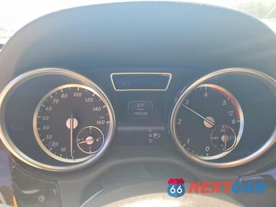 Zdjęcie 9 z 13 samochodu: 2013 MERCEDES-BENZ ML 350 BLUETEC VIN:4JGDA2EB1DA207013 - miniatura