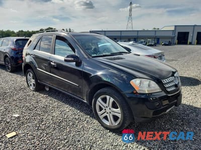 Czwarte zdjęcie samochodu z boku: 2007 MERCEDES-BENZ ML 350 VIN:4JGBB86E17A177872 - miniatura