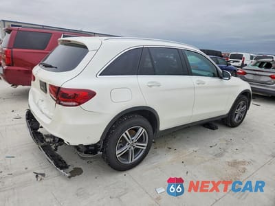 Trzecie zdjęcie samochodu z tyłu: 2022 MERCEDES-BENZ GLC 300 VIN:W1N0G8DB2NV376496 - miniatura