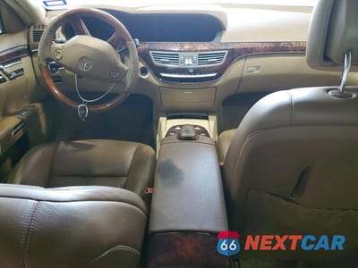 Zdjęcie 8 z 12 samochodu: 2007 MERCEDES-BENZ S 550 VIN:WDDNG71X77A147724 - miniatura
