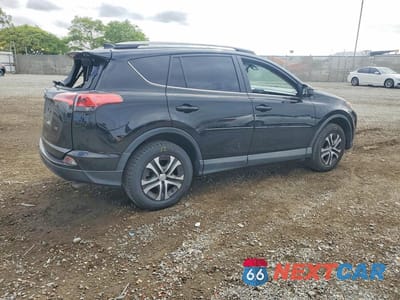 Trzecie zdjęcie samochodu z tyłu: 2017 TOYOTA RAV4 LE VIN:2T3ZFREV8HW341183 - miniatura