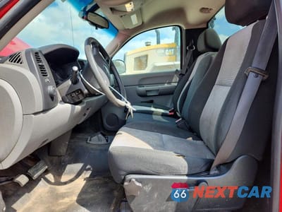 Zdjęcie 7 z 11 samochodu: 2007 GMC NEW SIERRA C1500 VIN:1GTEC14C47E585475 - miniatura