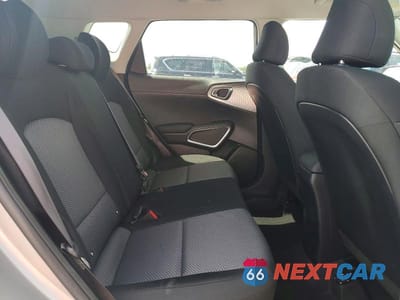 Zdjęcie 10 z 12 samochodu: 2025 KIA SOUL LX VIN:KNDJ23AU5S7964086 - miniatura