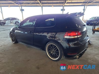 Drugie zdjęcie samochodu z przodu: 2011 VOLKSWAGEN GTI VIN:WVWEV7AJ1BW036562 - miniatura