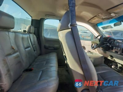 Zdjęcie 10 z 13 samochodu: 2007 CHEVROLET SILVERADO K2500 HEAVY DUTY VIN:1GCHK29K57E546092 - miniatura