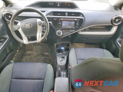 Zdjęcie 8 z 12 samochodu: 2016 TOYOTA PRIUS C TWO VIN:JTDKDTB32G1117542 - miniatura
