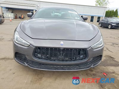 Piąte zdjęcie samochodu w środku: 2015 MASERATI GHIBLI S VIN:ZAM57RTA7F1144492 - miniatura