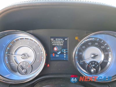 Zdjęcie 9 z 12 samochodu: 2012 CHRYSLER 300 VIN:2C3CCAAGXCH196944 - miniatura