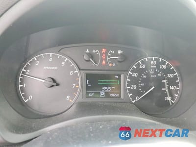 Zdjęcie 9 z 12 samochodu: 2015 NISSAN SENTRA S VIN:3N1AB7AP3FY222889 - miniatura