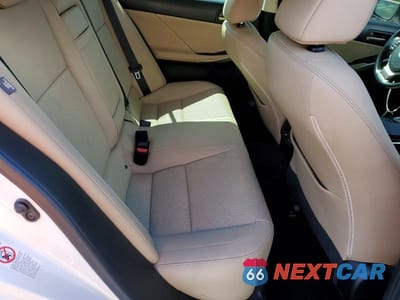 Zdjęcie 10 z 12 samochodu: 2017 LEXUS IS 300 BASE VIN:JTHCM1D25H5021121 - miniatura