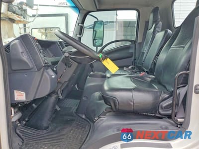 Zdjęcie 7 z 12 samochodu: 2023 ISUZU NPR HD TRUCK CAB AND CHASSIS VIN:54DC4W1D4PS207216 - miniatura