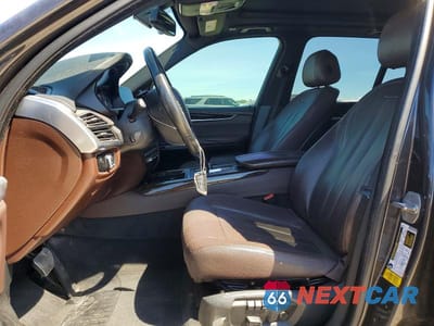 Zdjęcie 7 z 12 samochodu: 2017 BMW X5 SDRIVE35I VIN:5UXKR2C37H0U22468 - miniatura