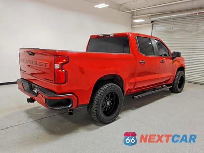 Trzecie zdjęcie samochodu z tyłu: 2019 CHEVROLET SILVERADO C1500 CUSTOM VIN:1GCPWBEH3KZ299148 - miniatura