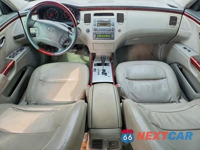 Zdjęcie 8 z 12 samochodu: 2008 HYUNDAI AZERA LIMITED VIN:KMHFC46F88A254416 - miniatura