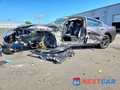2020 DODGE CHARGER SXT 2C3CDXBG1LH211586 - główne zdjęcie licytacji z USA - miniatura