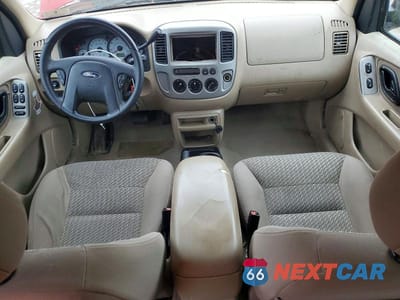 Zdjęcie 8 z 13 samochodu: 2003 FORD ESCAPE XLT VIN:1FMYU03193KD47519 - miniatura