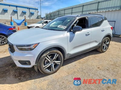 2022 VOLVO XC40 T5 R-DESIGN YV4162UM1N2690555 - główne zdjęcie licytacji z USA - miniatura