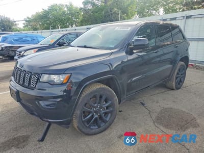 2019 JEEP GRAND CHEROKEE LAREDO 1C4RJFAG8KC561809 - główne zdjęcie licytacji z USA - miniatura