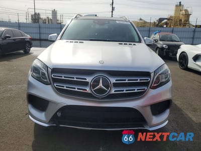 Piąte zdjęcie samochodu w środku: 2017 MERCEDES-BENZ GLS 550 4MATIC VIN:4JGDF7DE9HA746365 - miniatura