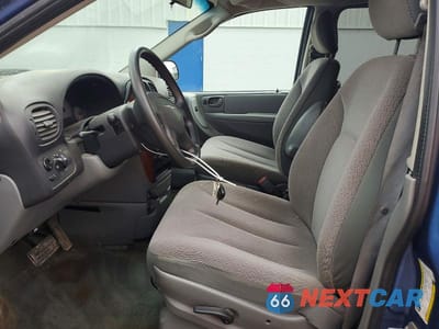 Zdjęcie 7 z 13 samochodu: 2007 CHRYSLER TOWN & COUNTRY LX VIN:2A4GP44R27R298488 - miniatura