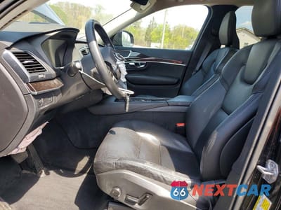 Zdjęcie 7 z 12 samochodu: 2019 VOLVO XC90 T6 MOMENTUM VIN:YV4A22PK5K1479625 - miniatura