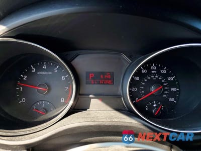 Zdjęcie 9 z 13 samochodu: 2016 KIA SEDONA LX VIN:KNDMB5C16G6121331 - miniatura