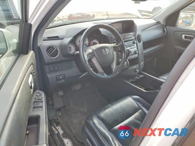 Zdjęcie 8 z 13 samochodu: 2012 HONDA PILOT TOURING VIN:5FNYF4H98CB012978 - miniatura