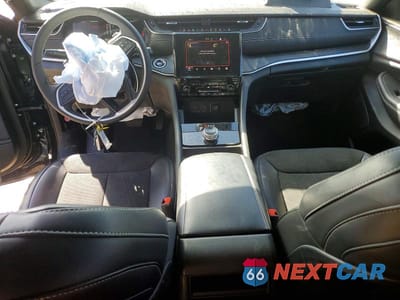 Zdjęcie 8 z 14 samochodu: 2025 JEEP GRAND CHEROKEE LAREDO VIN:1C4RJHAG0SC323318 - miniatura